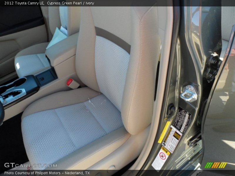 Cypress Green Pearl / Ivory 2012 Toyota Camry LE