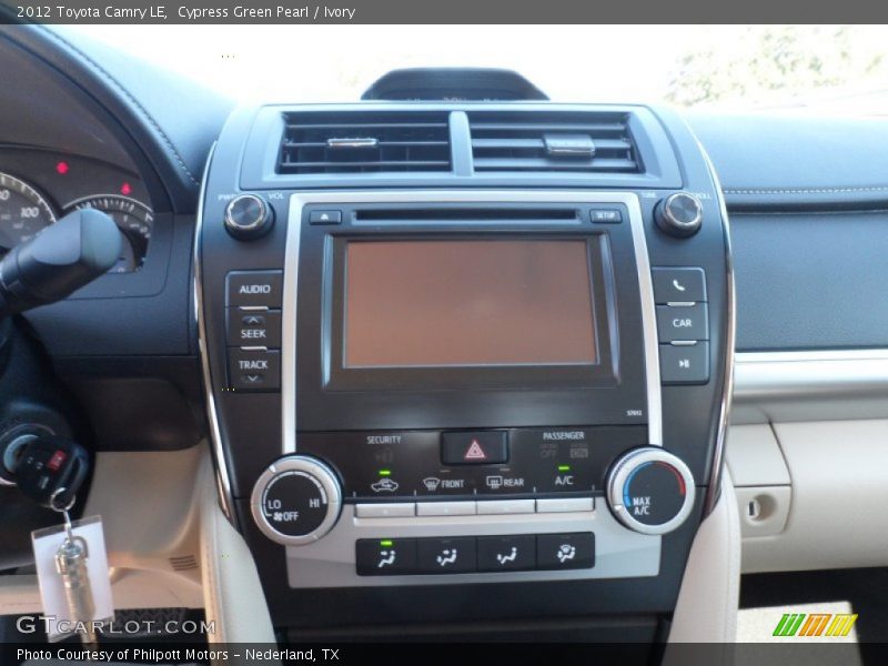 Controls of 2012 Camry LE