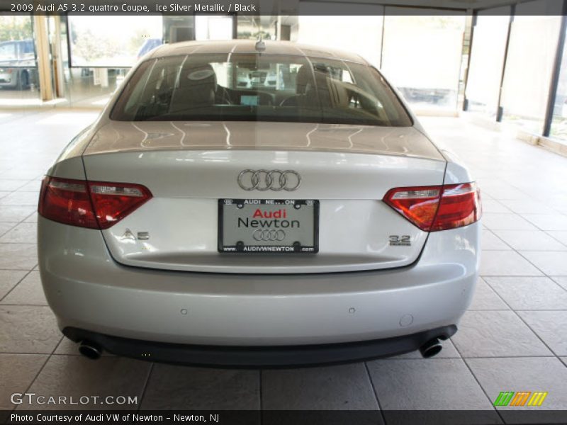Ice Silver Metallic / Black 2009 Audi A5 3.2 quattro Coupe