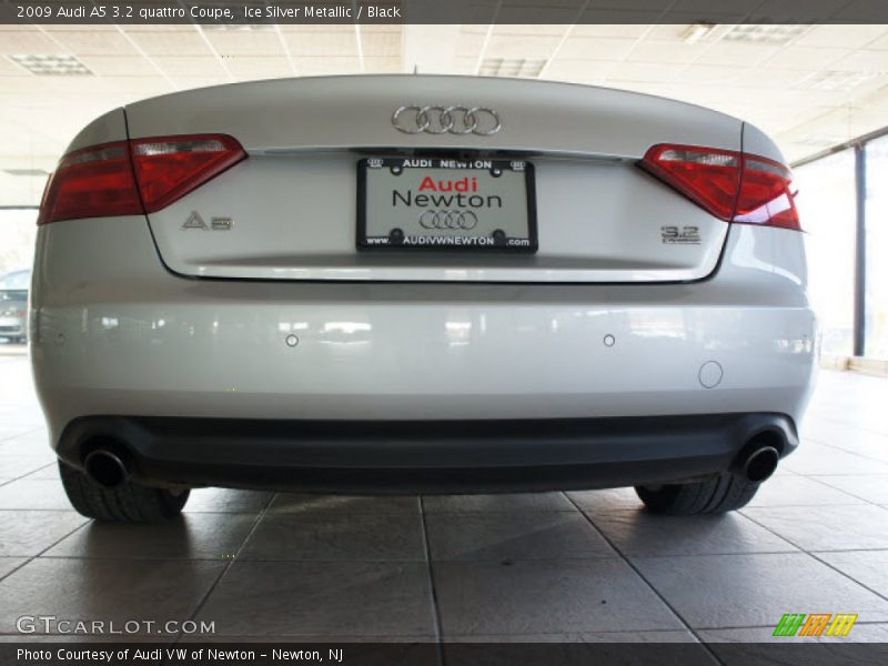 Ice Silver Metallic / Black 2009 Audi A5 3.2 quattro Coupe