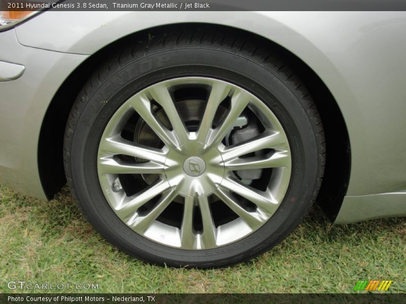  2011 Genesis 3.8 Sedan Wheel