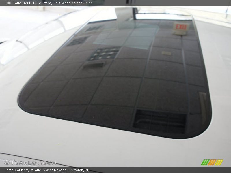 Sunroof of 2007 A8 L 4.2 quattro