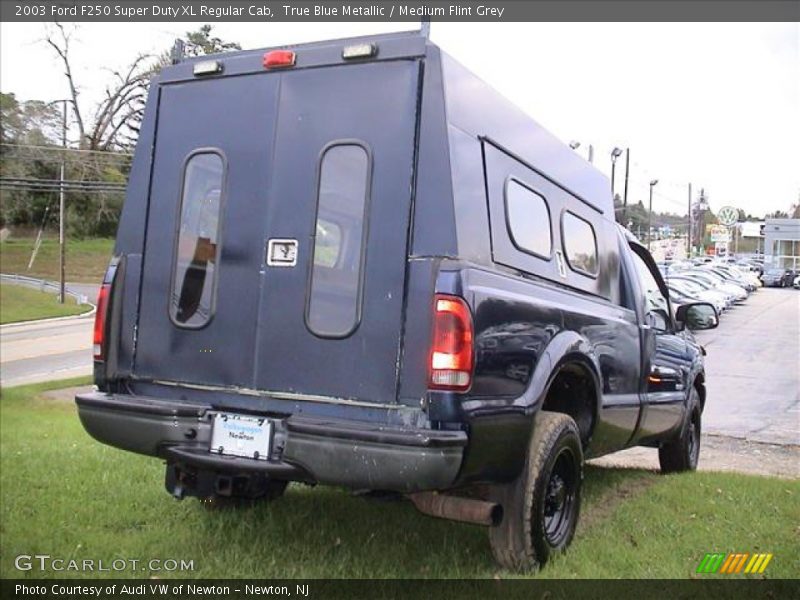 True Blue Metallic / Medium Flint Grey 2003 Ford F250 Super Duty XL Regular Cab