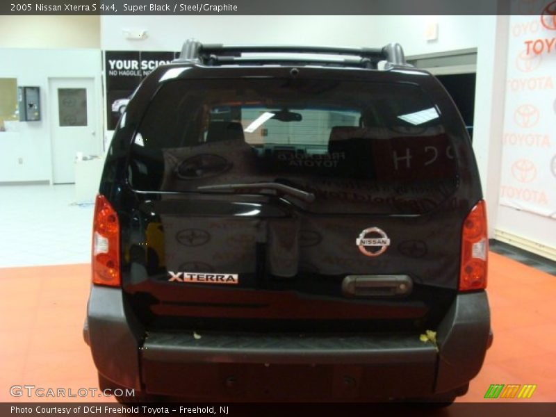 Super Black / Steel/Graphite 2005 Nissan Xterra S 4x4