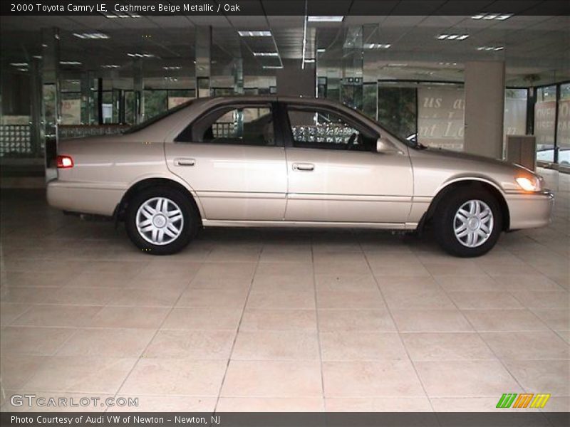 Cashmere Beige Metallic / Oak 2000 Toyota Camry LE