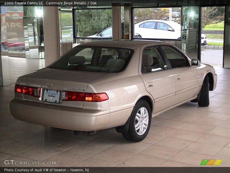 Cashmere Beige Metallic / Oak 2000 Toyota Camry LE