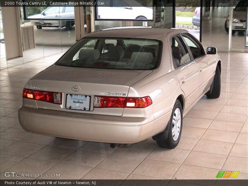 Cashmere Beige Metallic / Oak 2000 Toyota Camry LE