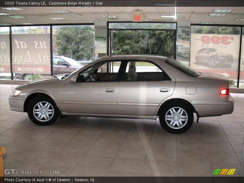 Cashmere Beige Metallic / Oak 2000 Toyota Camry LE
