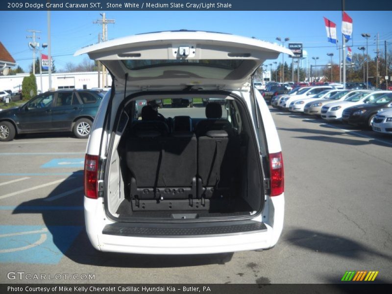 Stone White / Medium Slate Gray/Light Shale 2009 Dodge Grand Caravan SXT