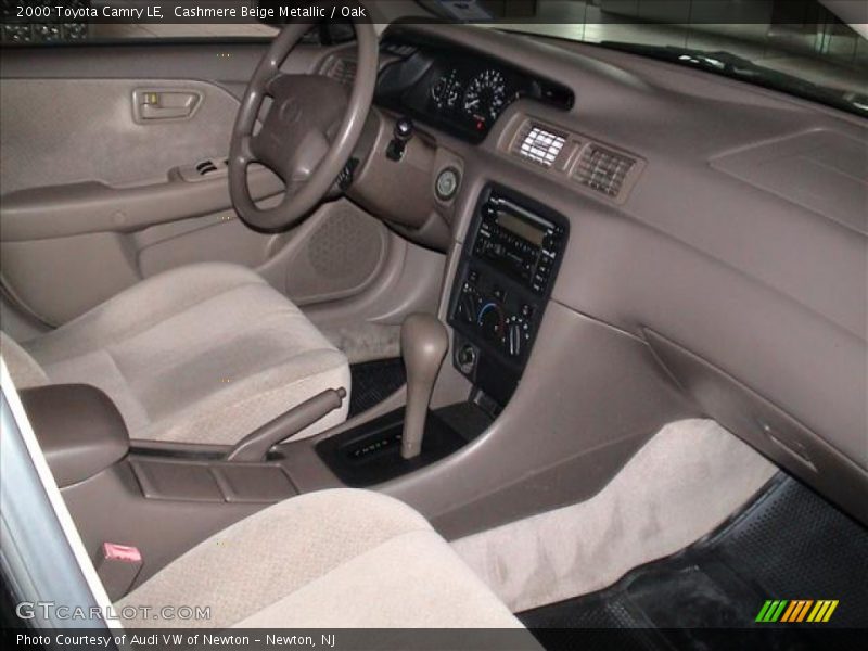 Cashmere Beige Metallic / Oak 2000 Toyota Camry LE