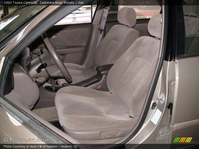Cashmere Beige Metallic / Oak 2000 Toyota Camry LE