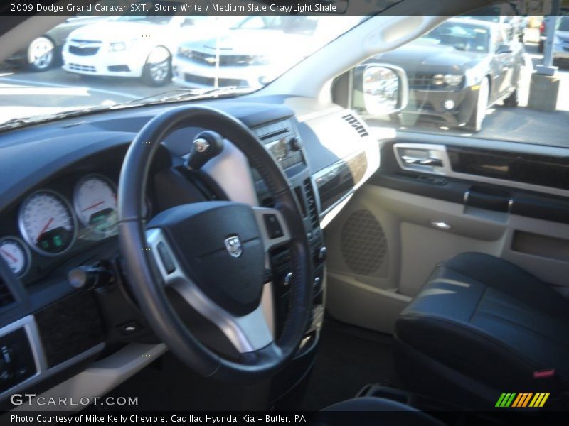 Stone White / Medium Slate Gray/Light Shale 2009 Dodge Grand Caravan SXT