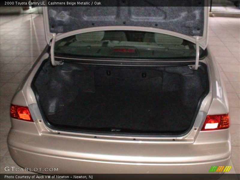 Cashmere Beige Metallic / Oak 2000 Toyota Camry LE