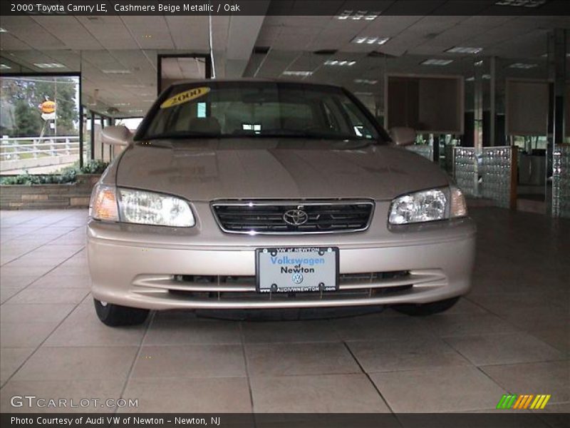 Cashmere Beige Metallic / Oak 2000 Toyota Camry LE