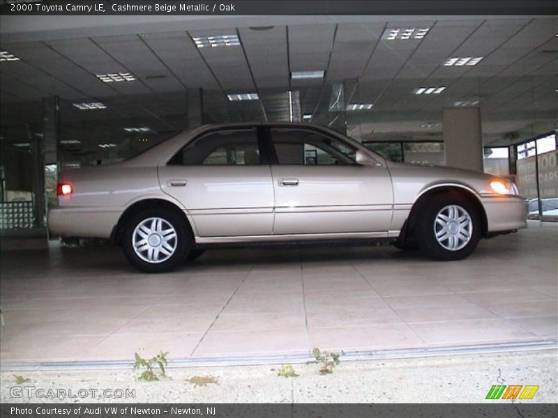 Cashmere Beige Metallic / Oak 2000 Toyota Camry LE
