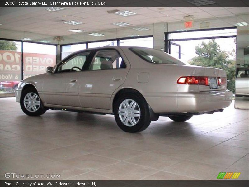 Cashmere Beige Metallic / Oak 2000 Toyota Camry LE