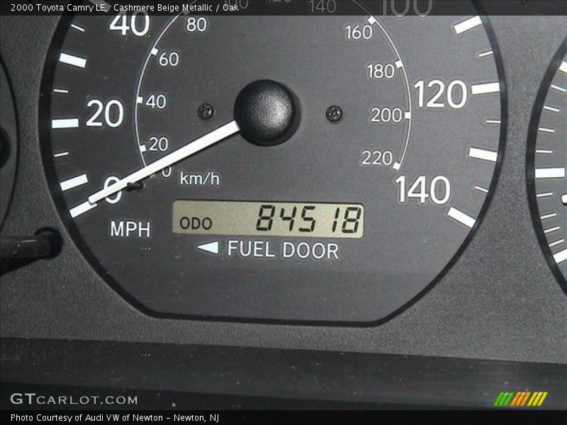 Cashmere Beige Metallic / Oak 2000 Toyota Camry LE