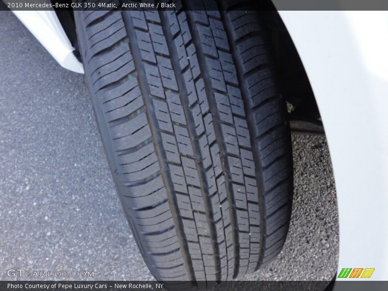 Arctic White / Black 2010 Mercedes-Benz GLK 350 4Matic