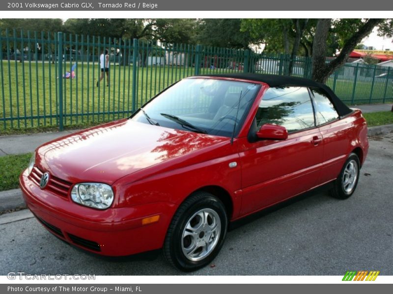 Tornado Red / Beige 2001 Volkswagen Cabrio GLX
