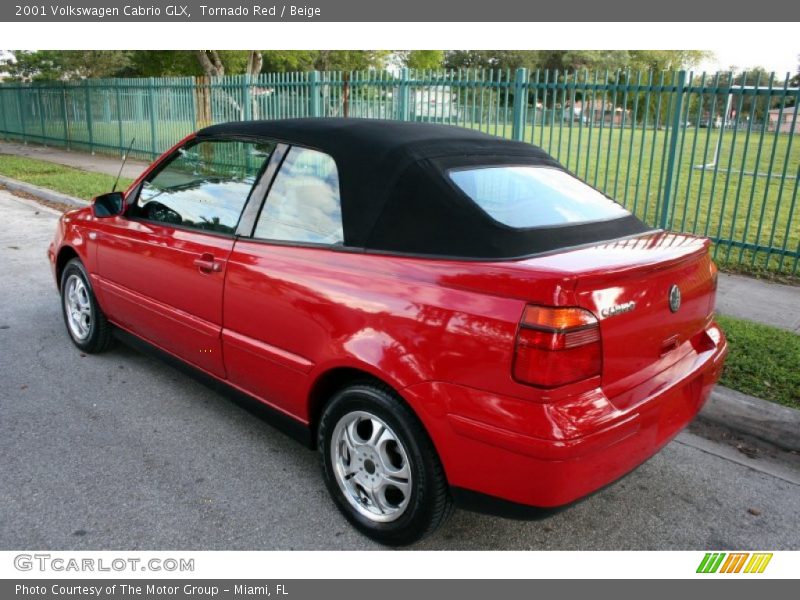 Tornado Red / Beige 2001 Volkswagen Cabrio GLX