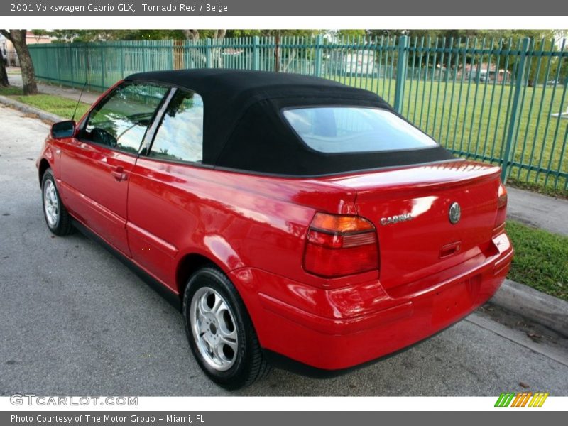 Tornado Red / Beige 2001 Volkswagen Cabrio GLX