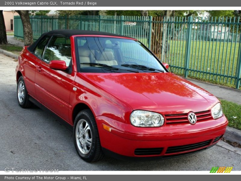 Tornado Red / Beige 2001 Volkswagen Cabrio GLX
