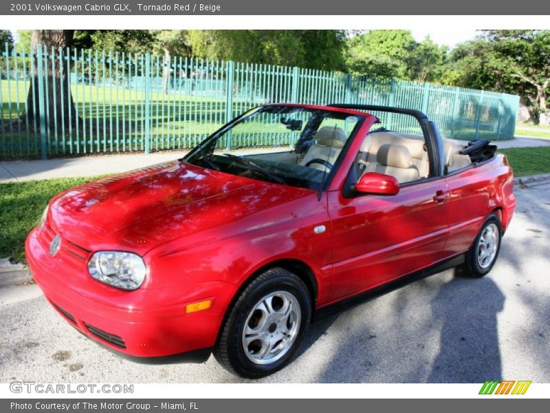 Tornado Red / Beige 2001 Volkswagen Cabrio GLX