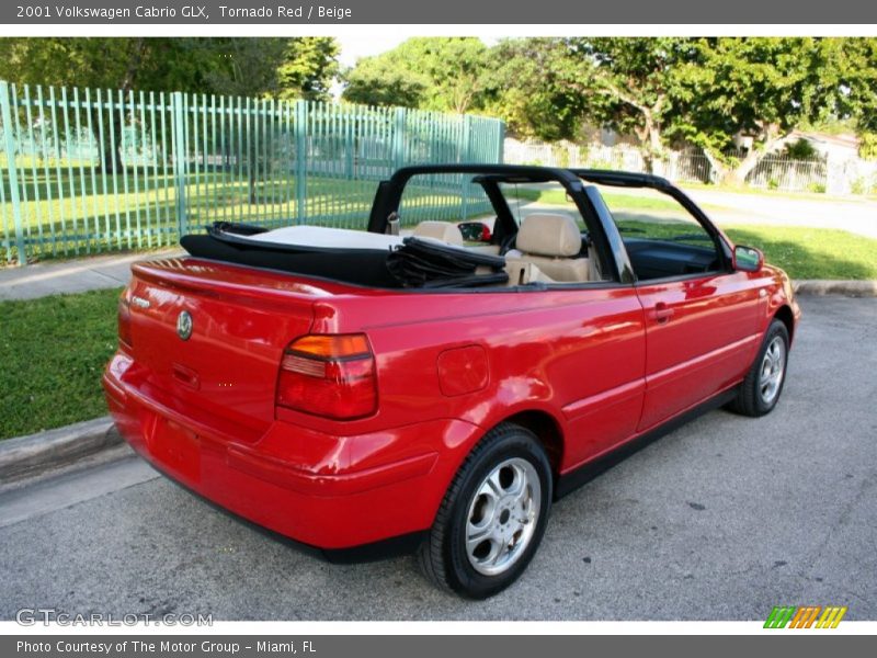 Tornado Red / Beige 2001 Volkswagen Cabrio GLX