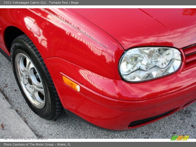 Tornado Red / Beige 2001 Volkswagen Cabrio GLX