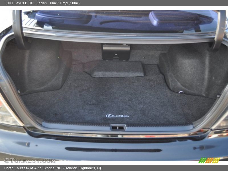  2003 IS 300 Sedan Trunk