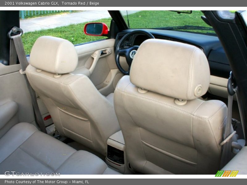 Tornado Red / Beige 2001 Volkswagen Cabrio GLX