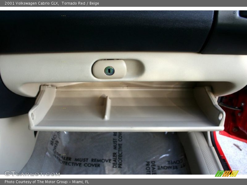 Tornado Red / Beige 2001 Volkswagen Cabrio GLX