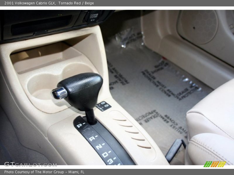 Tornado Red / Beige 2001 Volkswagen Cabrio GLX