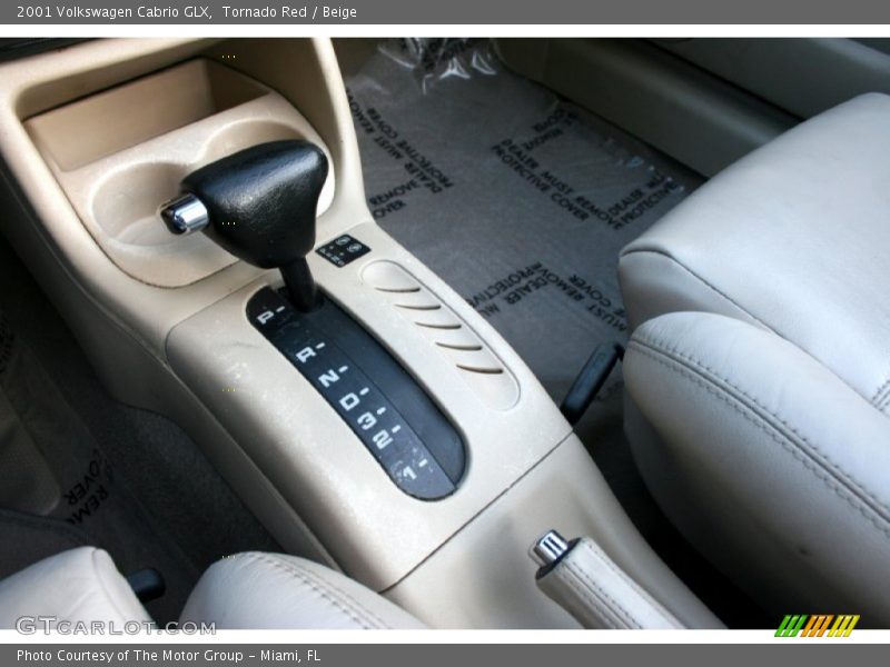 Tornado Red / Beige 2001 Volkswagen Cabrio GLX
