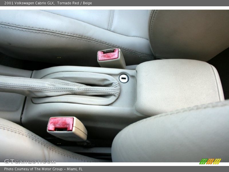 Tornado Red / Beige 2001 Volkswagen Cabrio GLX