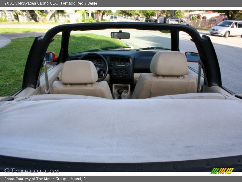 Tornado Red / Beige 2001 Volkswagen Cabrio GLX