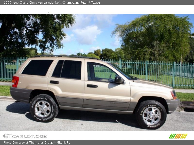 Champagne Pearl / Taupe 1999 Jeep Grand Cherokee Laredo 4x4