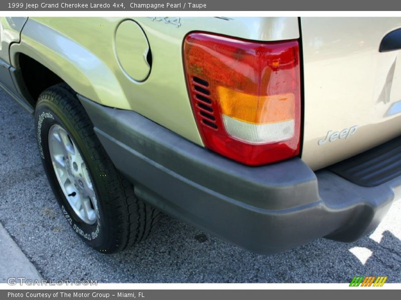 Champagne Pearl / Taupe 1999 Jeep Grand Cherokee Laredo 4x4