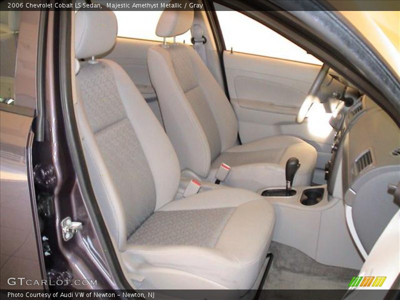 Majestic Amethyst Metallic / Gray 2006 Chevrolet Cobalt LS Sedan