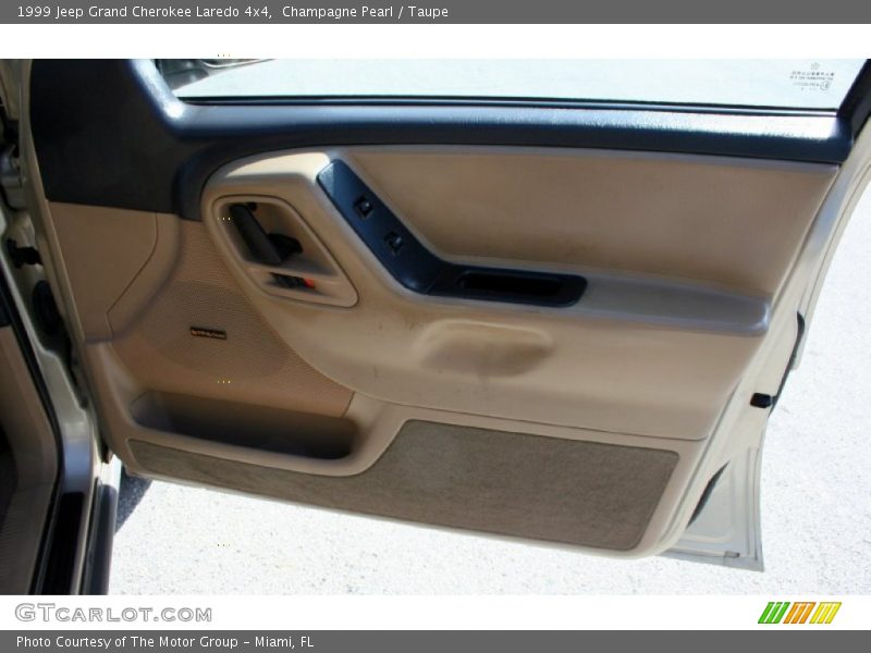 Champagne Pearl / Taupe 1999 Jeep Grand Cherokee Laredo 4x4