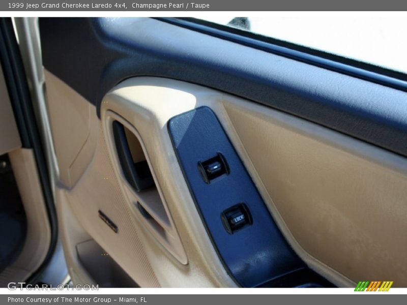 Champagne Pearl / Taupe 1999 Jeep Grand Cherokee Laredo 4x4
