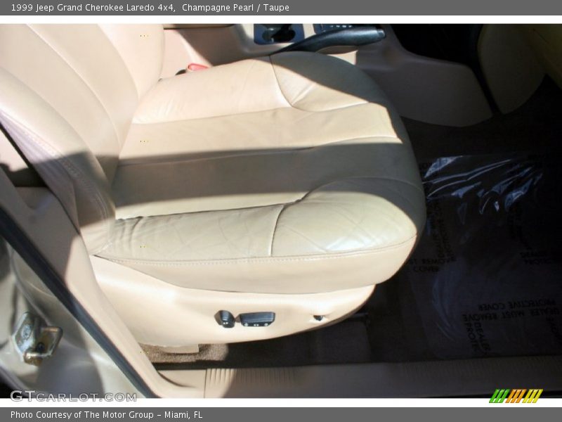 Champagne Pearl / Taupe 1999 Jeep Grand Cherokee Laredo 4x4