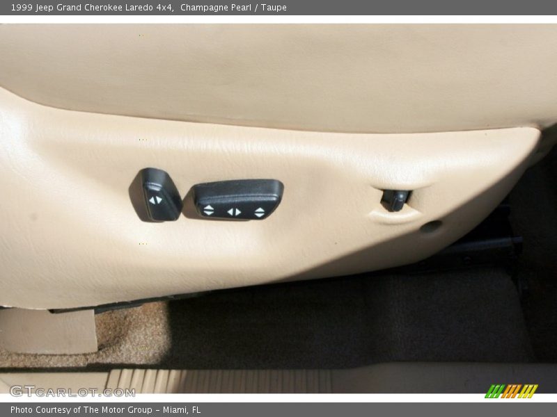 Champagne Pearl / Taupe 1999 Jeep Grand Cherokee Laredo 4x4