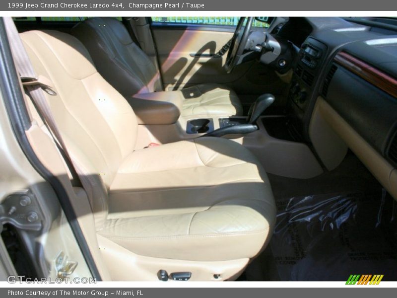 Champagne Pearl / Taupe 1999 Jeep Grand Cherokee Laredo 4x4