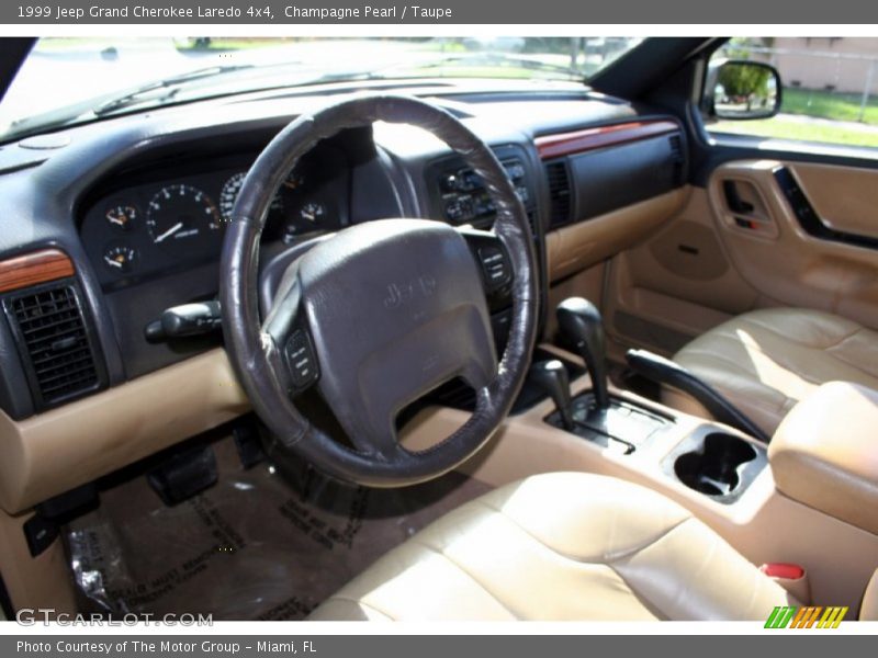Champagne Pearl / Taupe 1999 Jeep Grand Cherokee Laredo 4x4