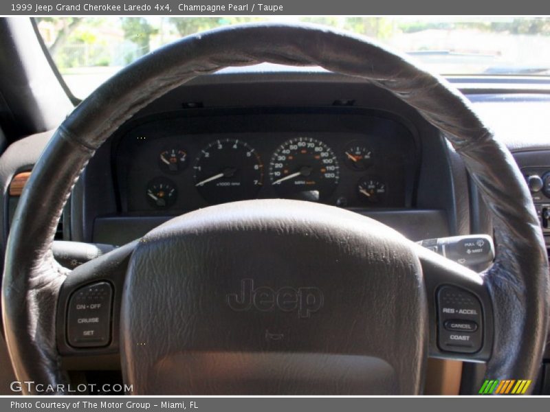 Champagne Pearl / Taupe 1999 Jeep Grand Cherokee Laredo 4x4