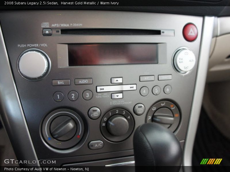 Harvest Gold Metallic / Warm Ivory 2008 Subaru Legacy 2.5i Sedan