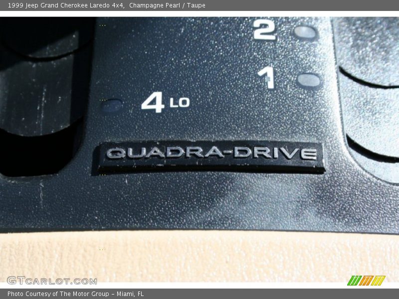 Champagne Pearl / Taupe 1999 Jeep Grand Cherokee Laredo 4x4