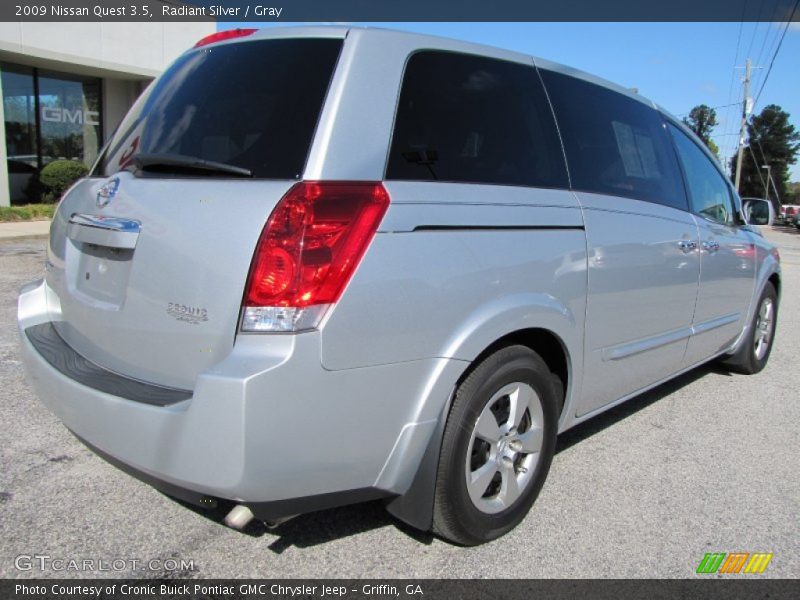 Radiant Silver / Gray 2009 Nissan Quest 3.5