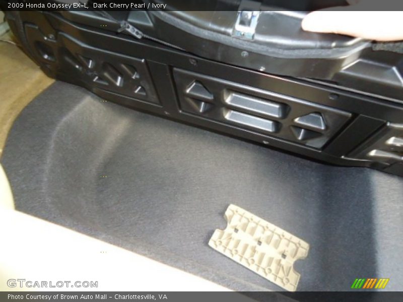 Dark Cherry Pearl / Ivory 2009 Honda Odyssey EX-L